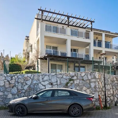 Stunning Apartment With Sea View Apartamento *